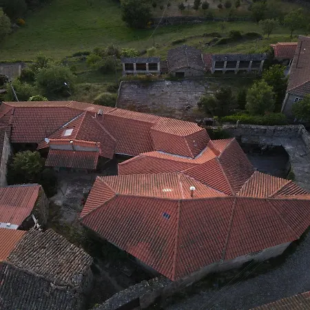 Semesterbostad Casa Padre Manuel Do Couto *