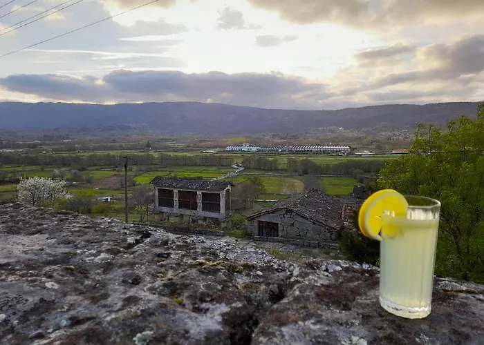 Semesterbostad Casa Padre Manuel Do Couto *